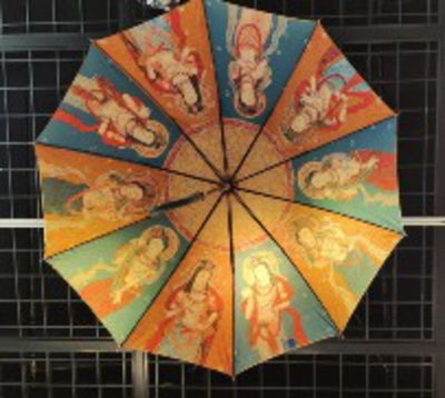 龟壁新韵 施苏萍壁画艺术衍生品的创意之旅